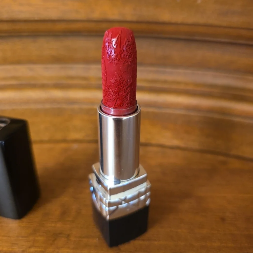 Dior Rouge Dior Velvet In Color 965 (Rouge Fortune)--Limited Edition--NWOB - Picture 6 of 7